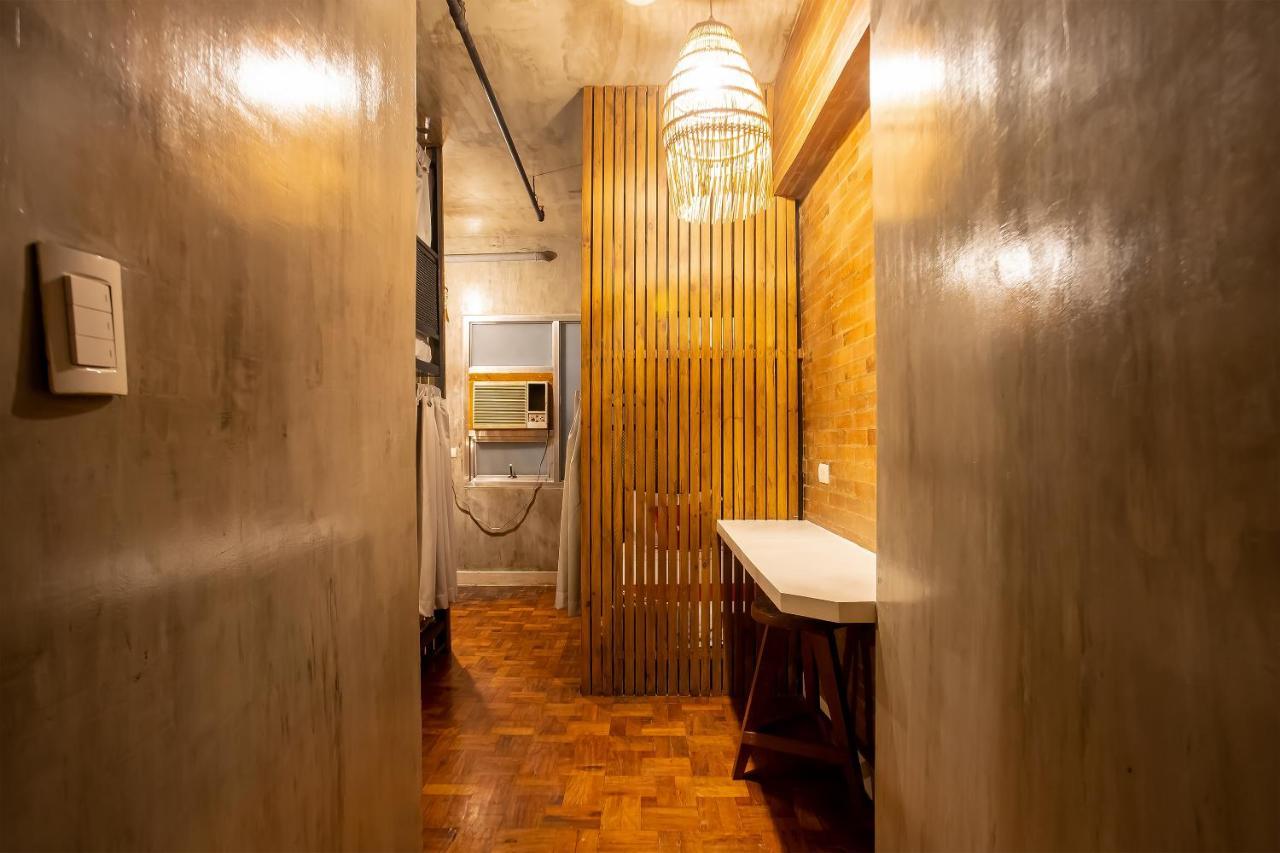 Oyo 821 Connector Hostel Makati City Ngoại thất bức ảnh