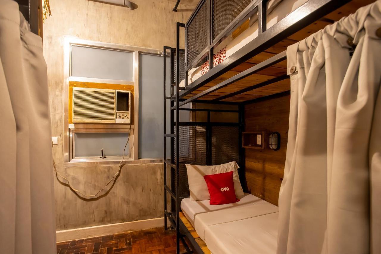 Oyo 821 Connector Hostel Makati City Ngoại thất bức ảnh