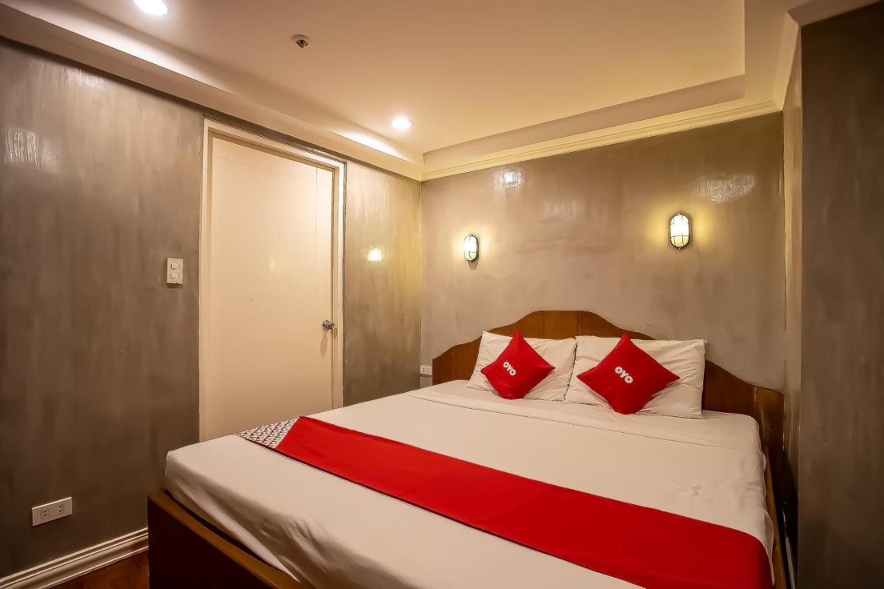 Oyo 821 Connector Hostel Makati City Ngoại thất bức ảnh