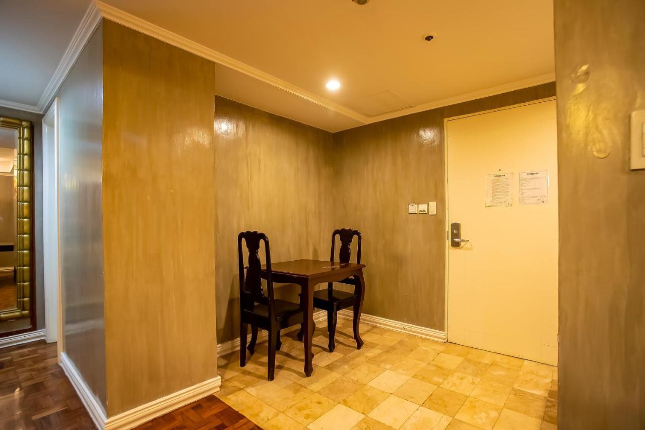 Oyo 821 Connector Hostel Makati City Ngoại thất bức ảnh