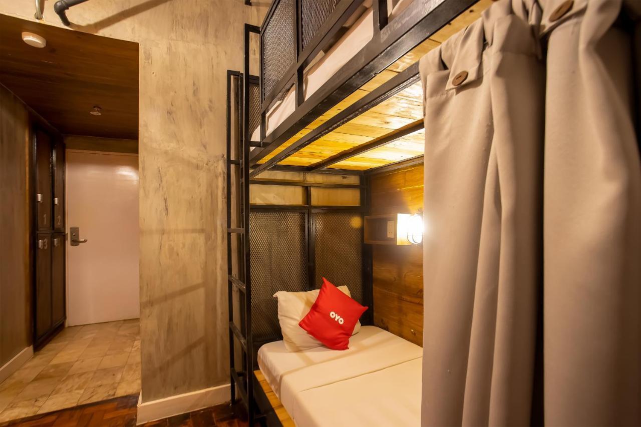 Oyo 821 Connector Hostel Makati City Ngoại thất bức ảnh